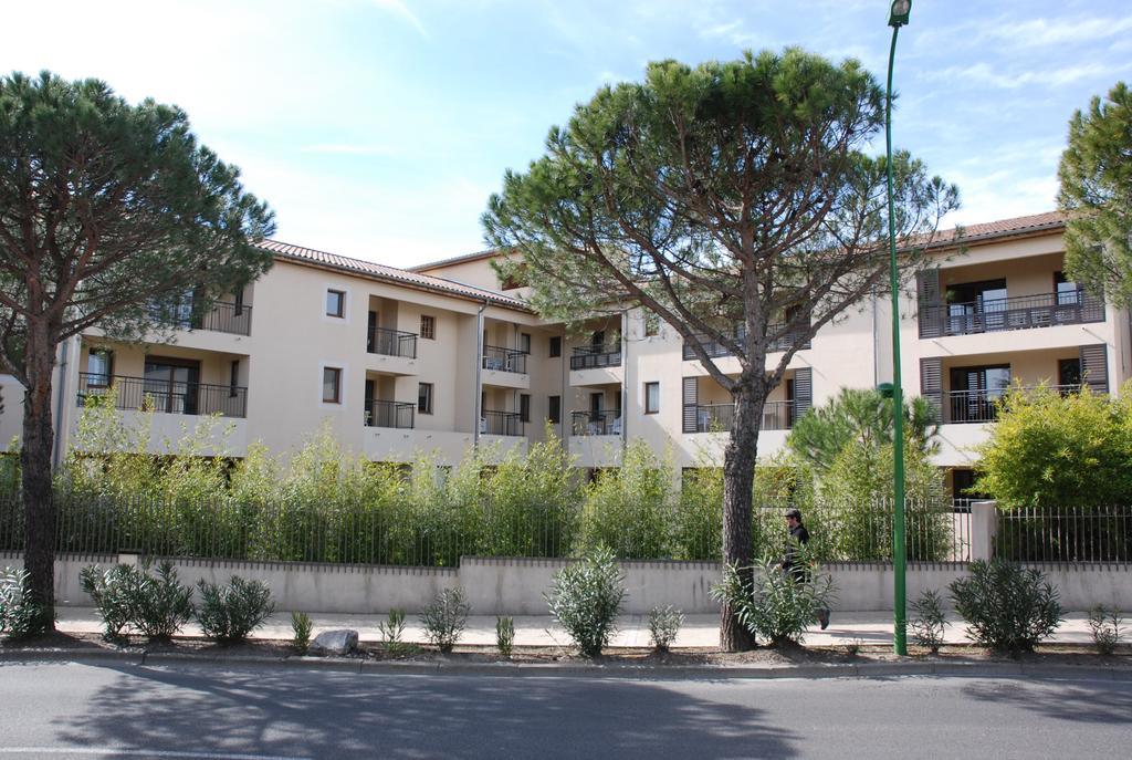 Uzes Appart Hotel Residence Le Mas Des Oliviers Экстерьер фото