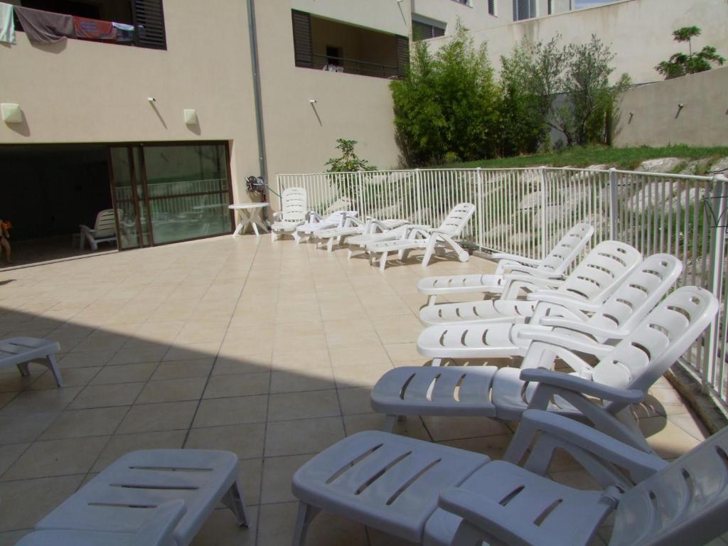 Uzes Appart Hotel Residence Le Mas Des Oliviers Экстерьер фото